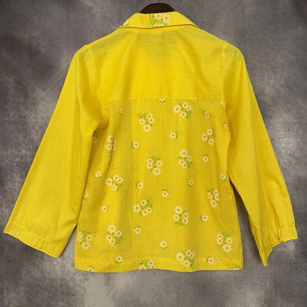 Vintage 1970s‎ Women Blouse Size Small Snap Button Flowers - Picture 3 of 7